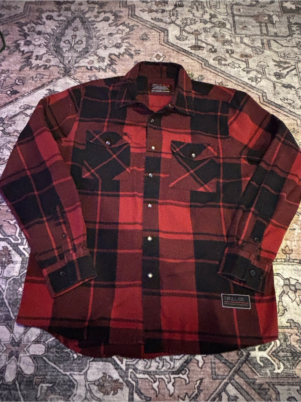 Troll Co. Men’s Red Black Plaid Flannel Shirt Medium Snap Front